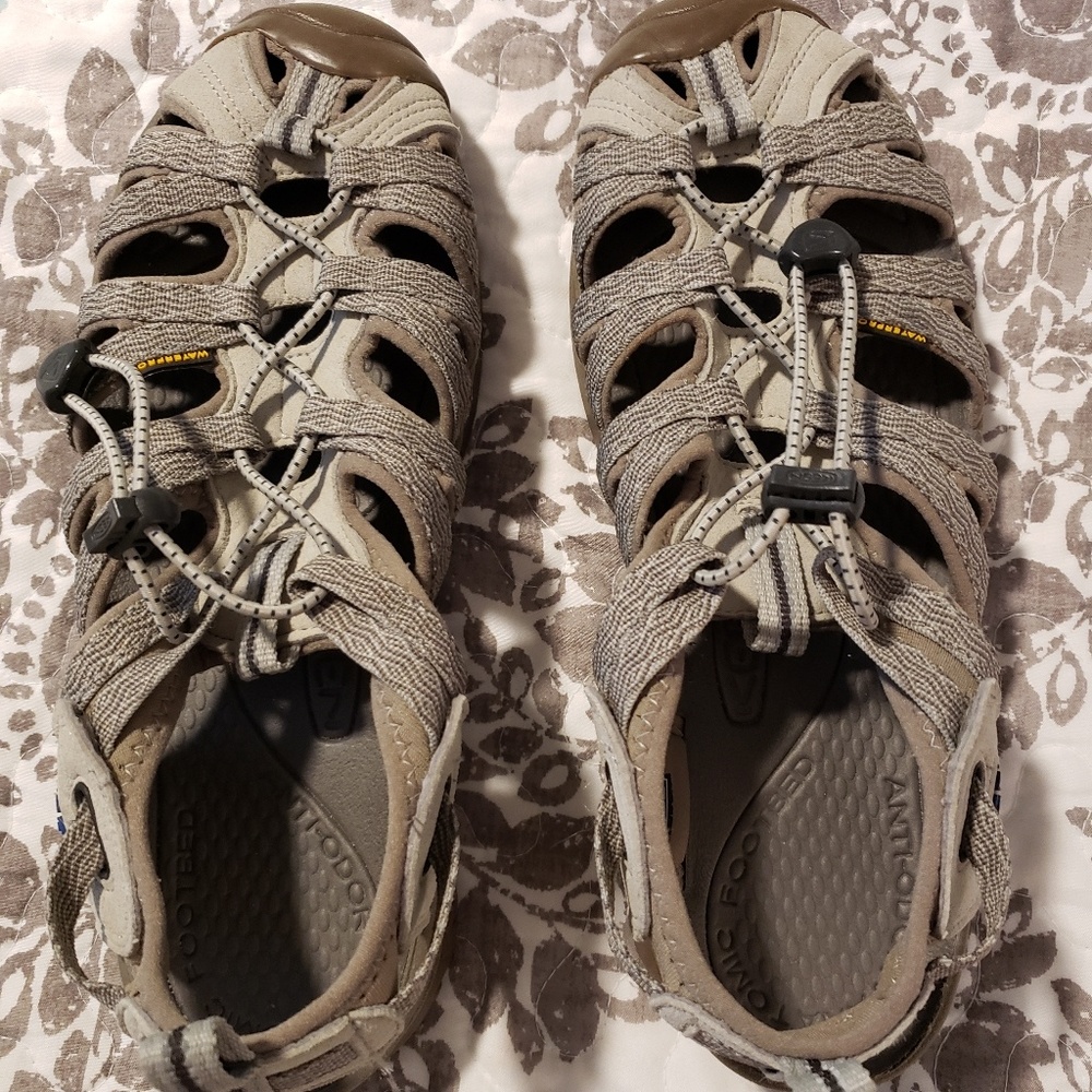 Keen waterproof shoes